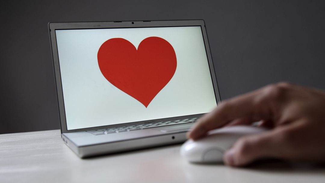 Lloyds Reports 24% Surge in Romance Scams Targeting Younger Adults